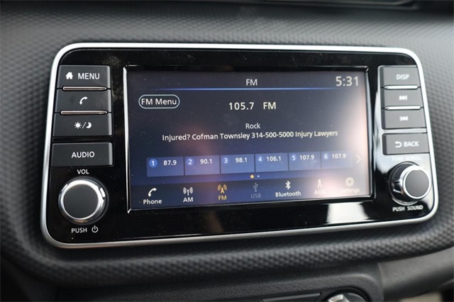 Vehicle image 11 of 25