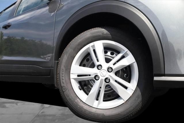 Vehicle image 6 of 25