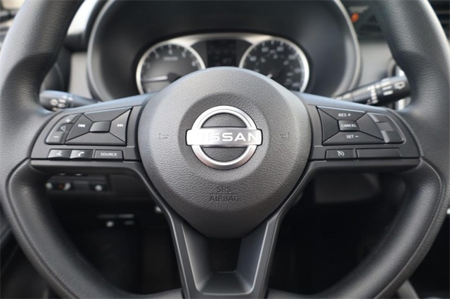 Vehicle image 9 of 25