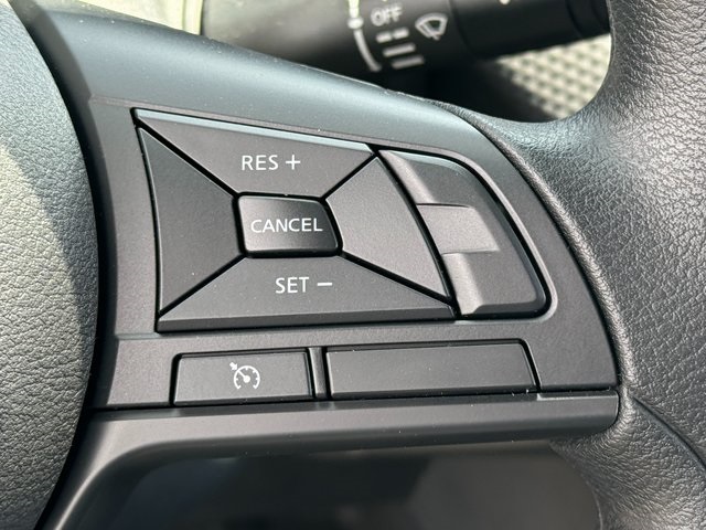Vehicle image 19 of 21