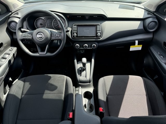 Vehicle image 6 of 21
