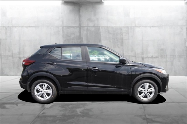 Vehicle image 4 of 25