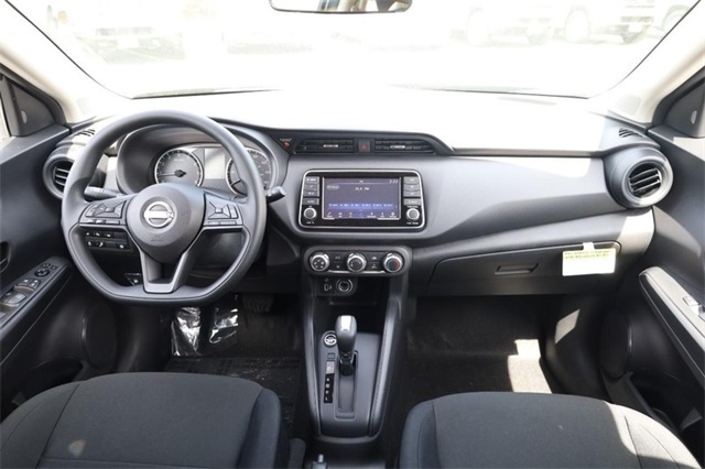 Vehicle image 22 of 25