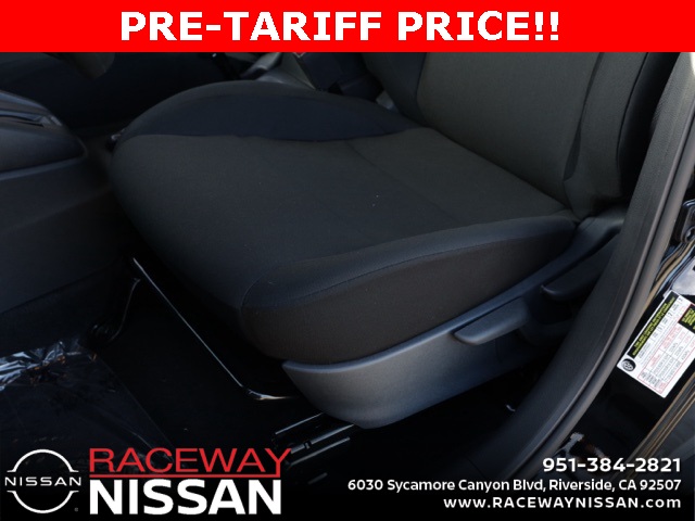 Vehicle image 16 of 29