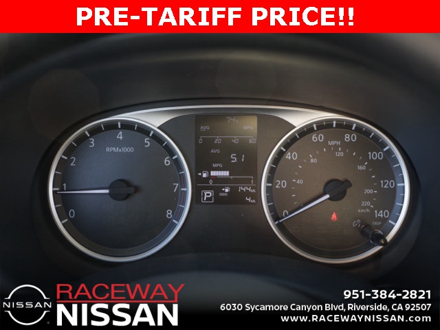 Vehicle image 24 of 29