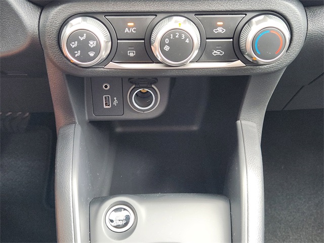 Vehicle image 21 of 22