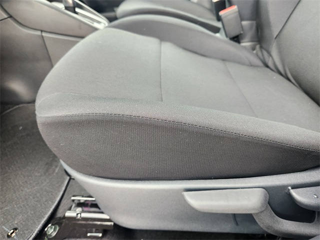 Vehicle image 16 of 22
