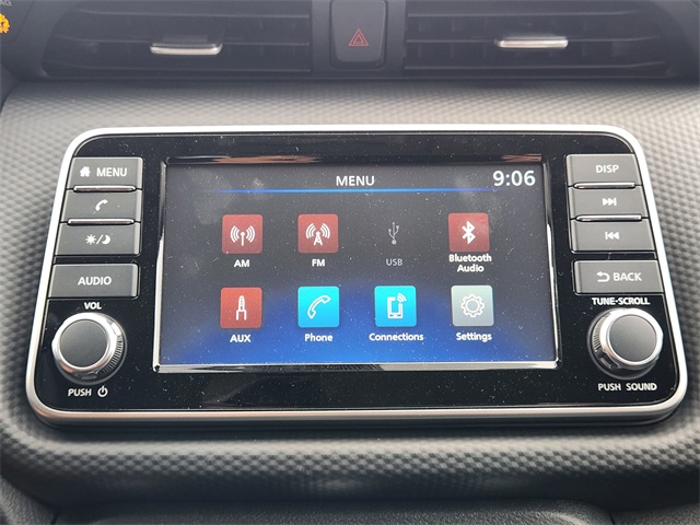 Vehicle image 19 of 22