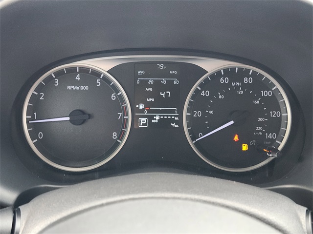 Vehicle image 13 of 22