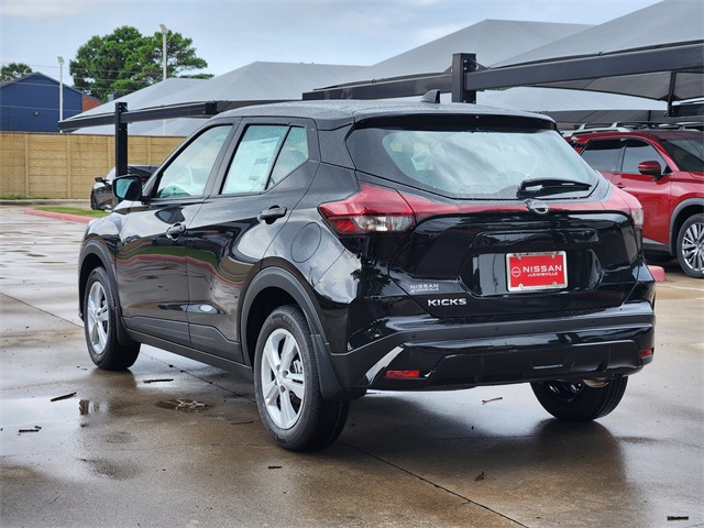 Vehicle image 4 of 22