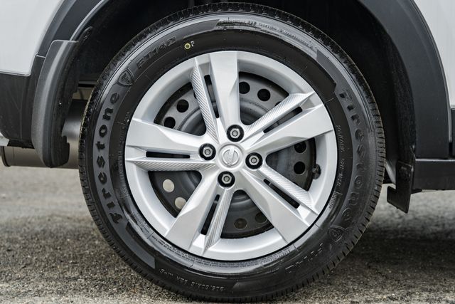 2025 Nissan Kicks Play S Image 9 of 37