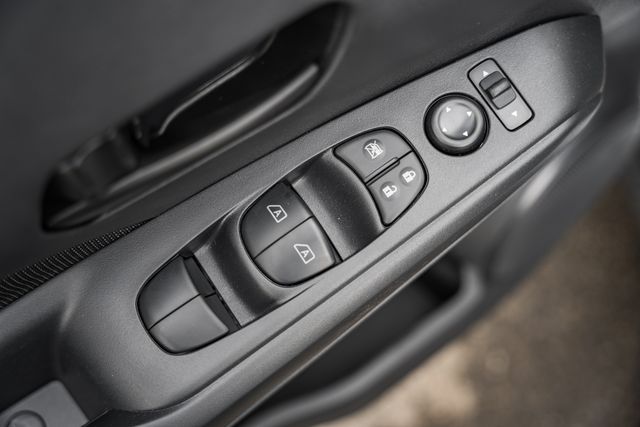 2025 Nissan Kicks Play S Image 37 of 37