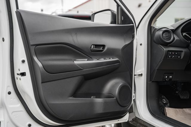 2025 Nissan Kicks Play S Image 31 of 37