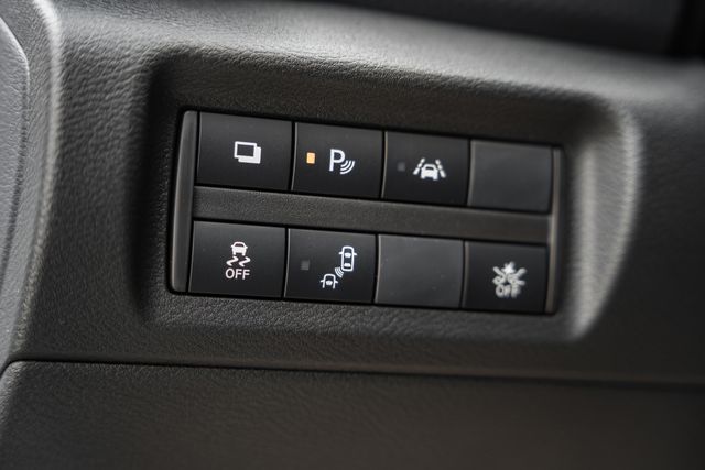 2025 Nissan Kicks Play S Image 21 of 37