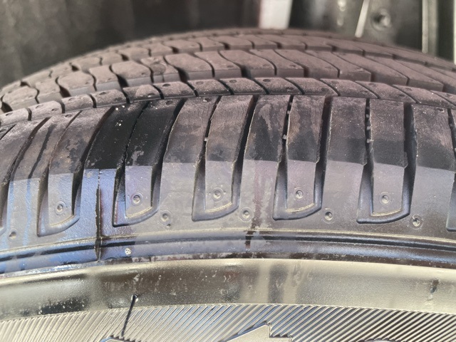 Vehicle image 21 of 22