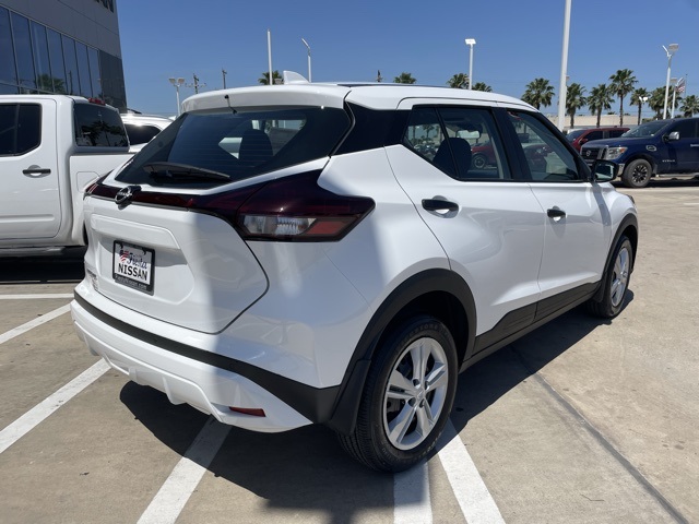 Vehicle image 2 of 22