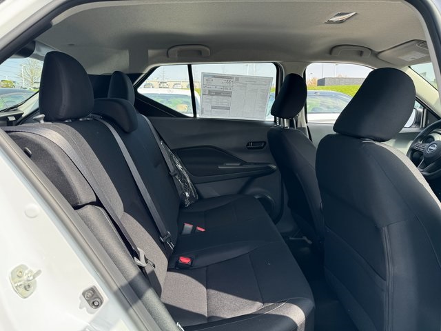 Vehicle image 5 of 21