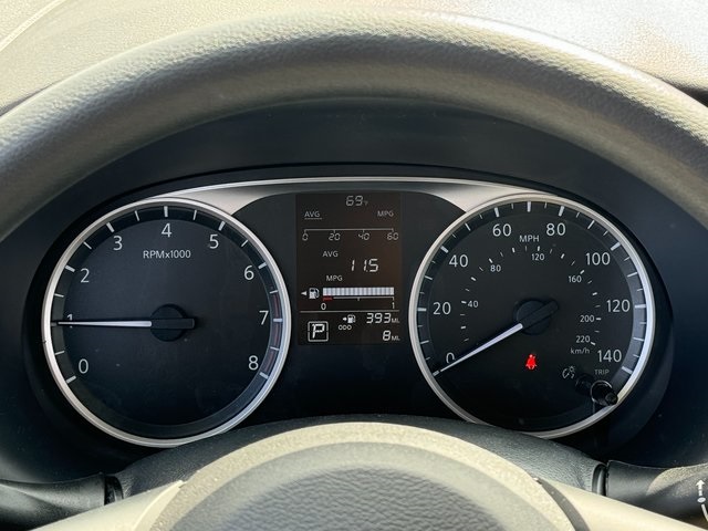 Vehicle image 20 of 21