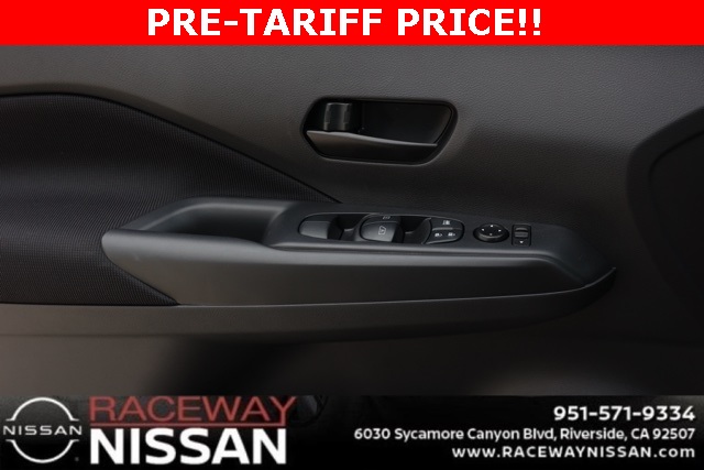 Vehicle image 24 of 31