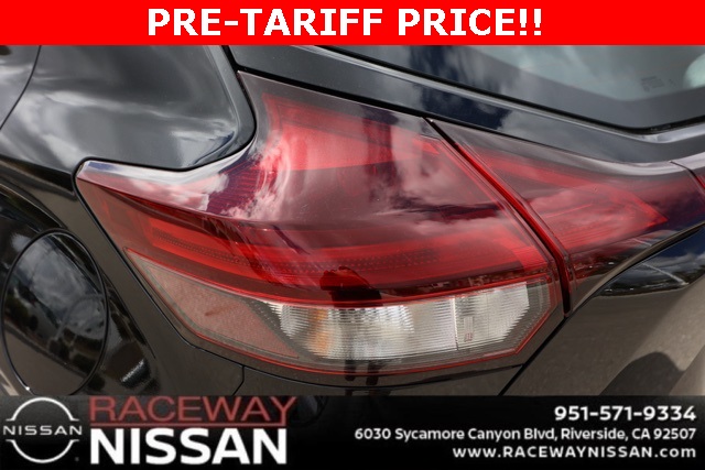 Vehicle image 9 of 31