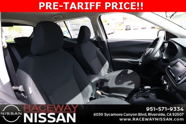 Vehicle image 21 of 31