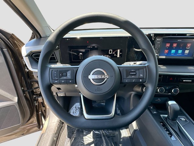 Vehicle image 7 of 19