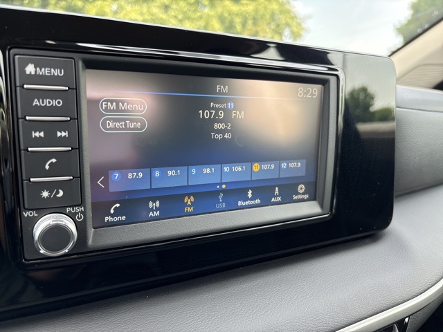 Vehicle image 42 of 67