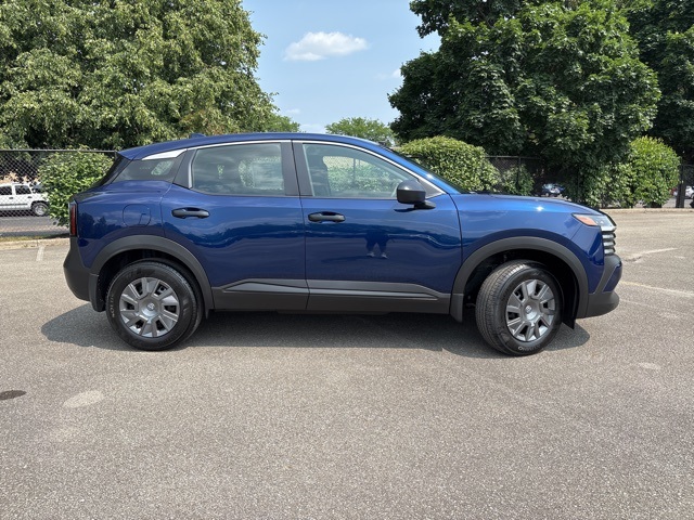 Vehicle image 6 of 67