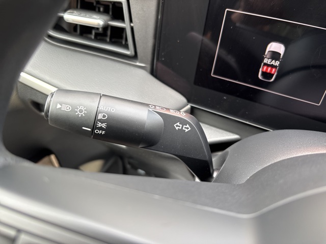 Vehicle image 35 of 67
