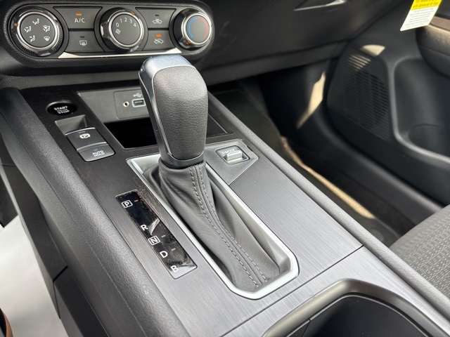Vehicle image 36 of 67