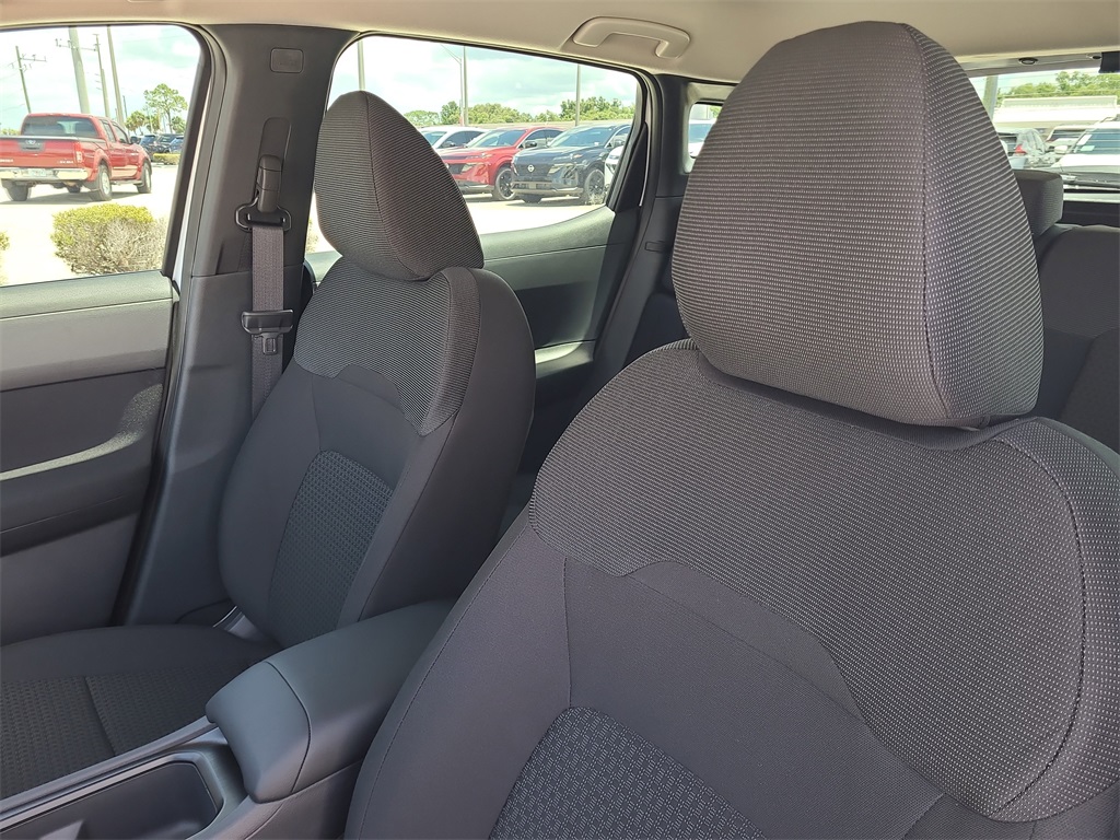 Vehicle image 7 of 16
