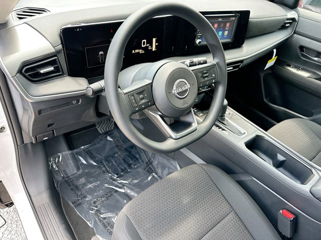 Vehicle image 6 of 19