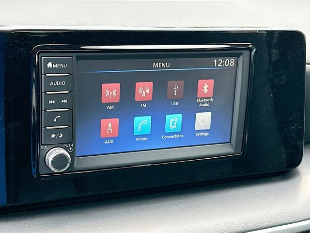 Vehicle image 9 of 19
