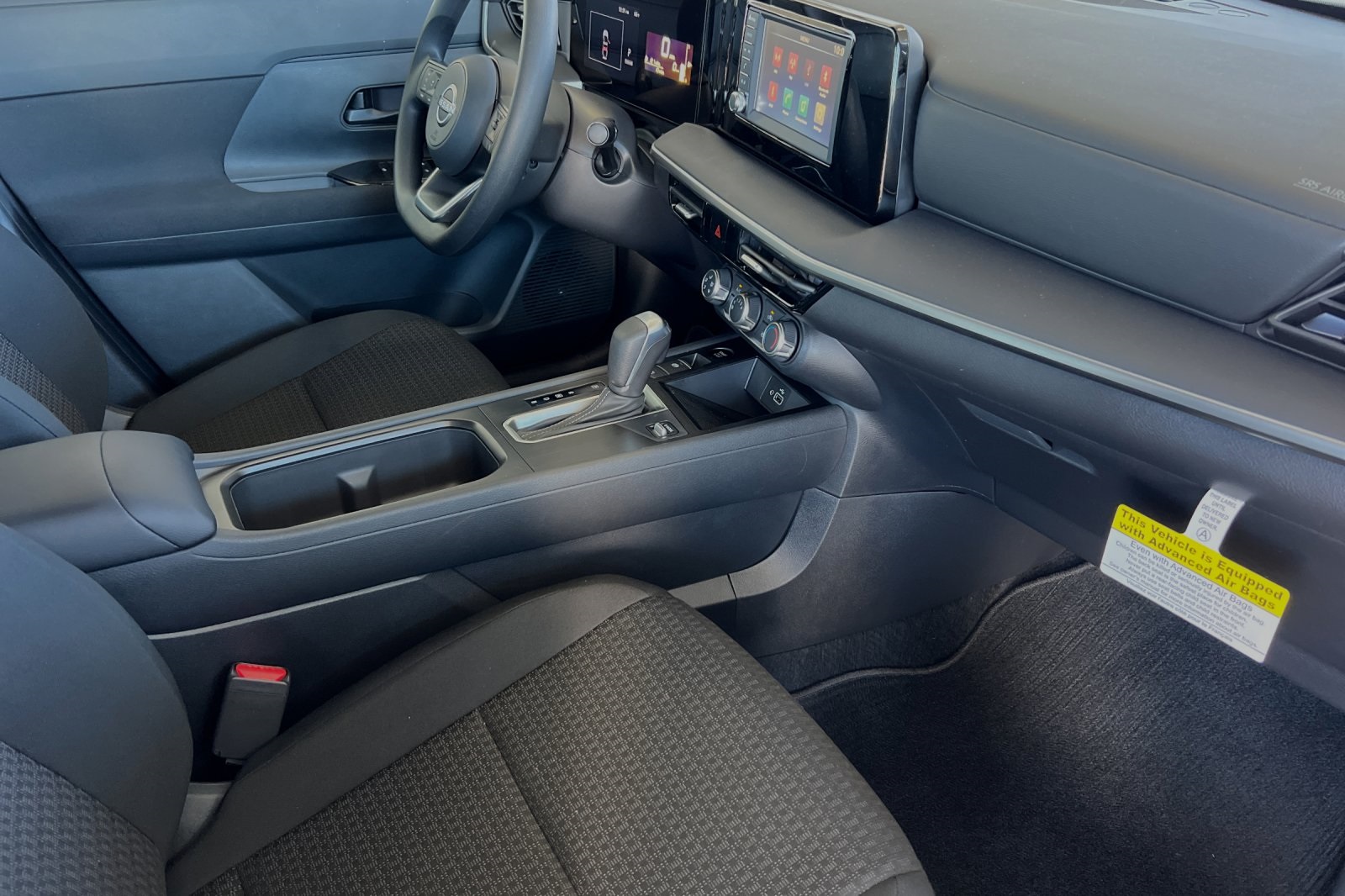 Vehicle image 16 of 23