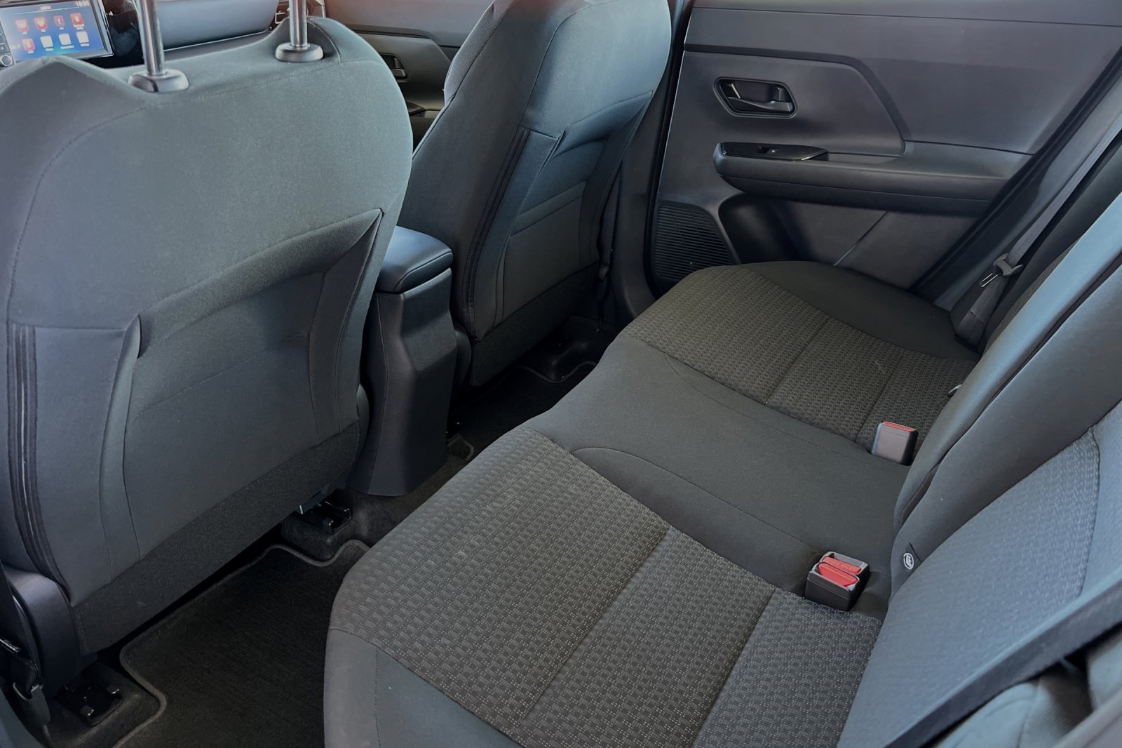 Vehicle image 12 of 23
