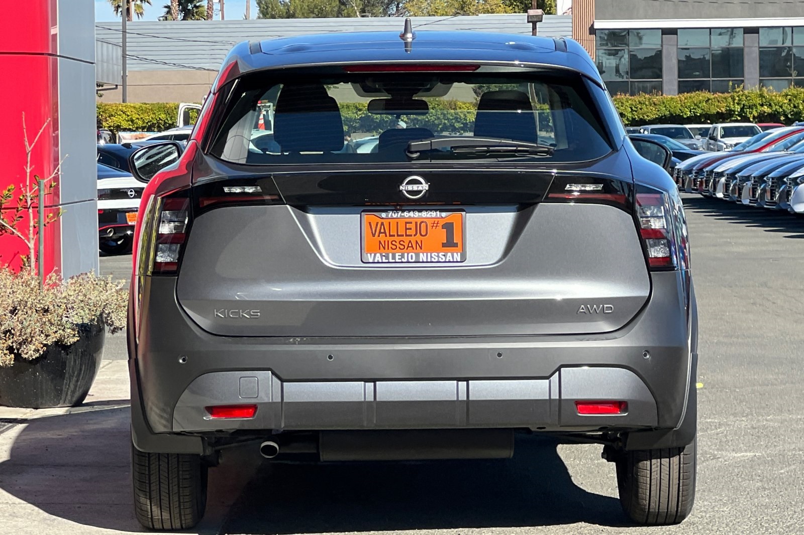 Vehicle image 7 of 23