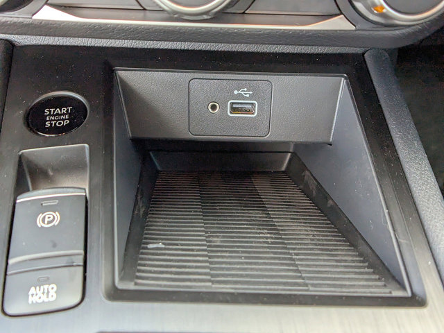 Vehicle image 24 of 27