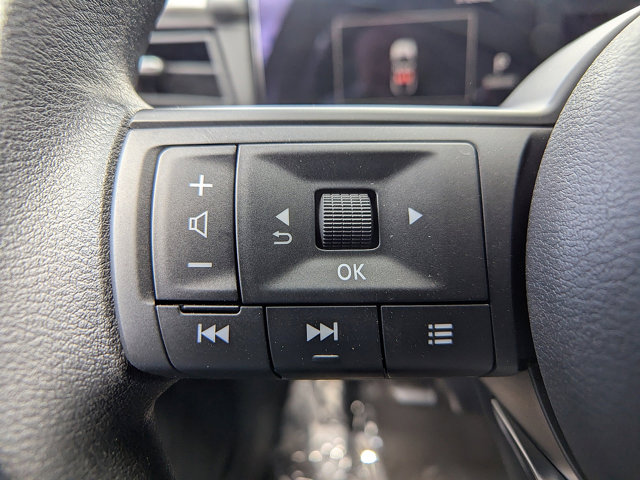 Vehicle image 22 of 27