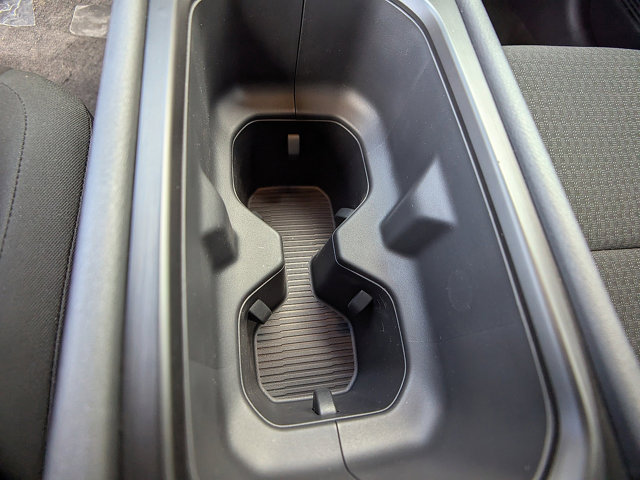 Vehicle image 18 of 27