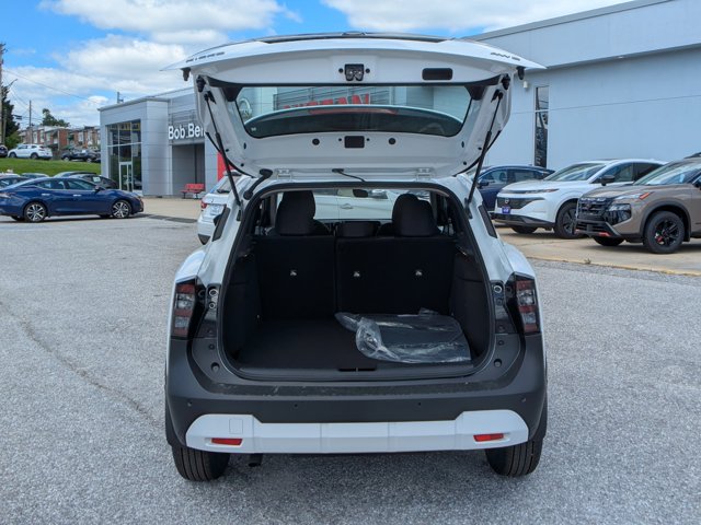 Vehicle image 25 of 26