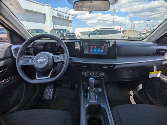 Vehicle image 11 of 25