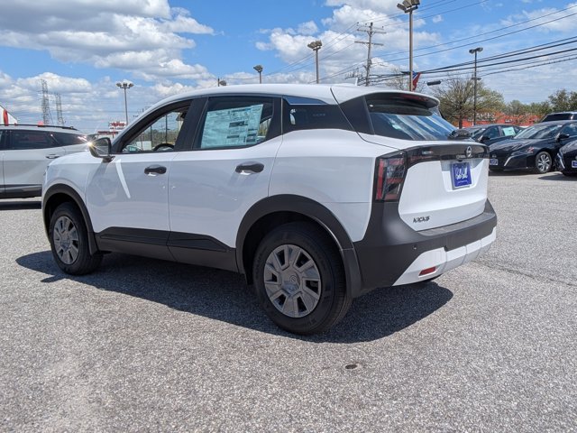 Vehicle image 7 of 25