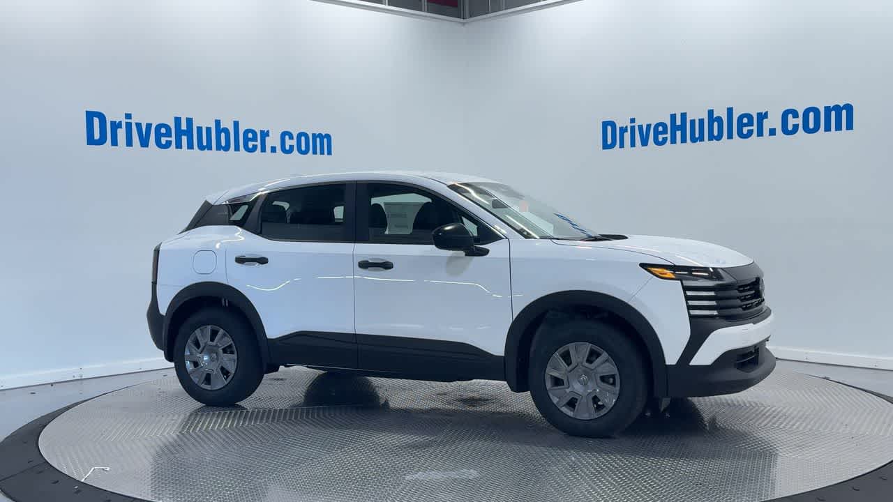 Vehicle image 4 of 40