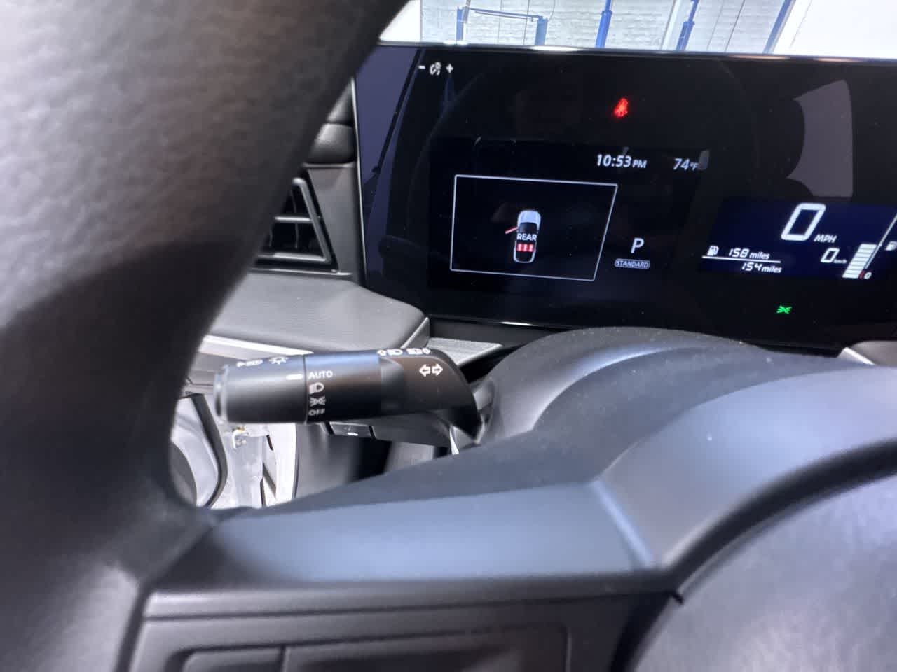 Vehicle image 35 of 40