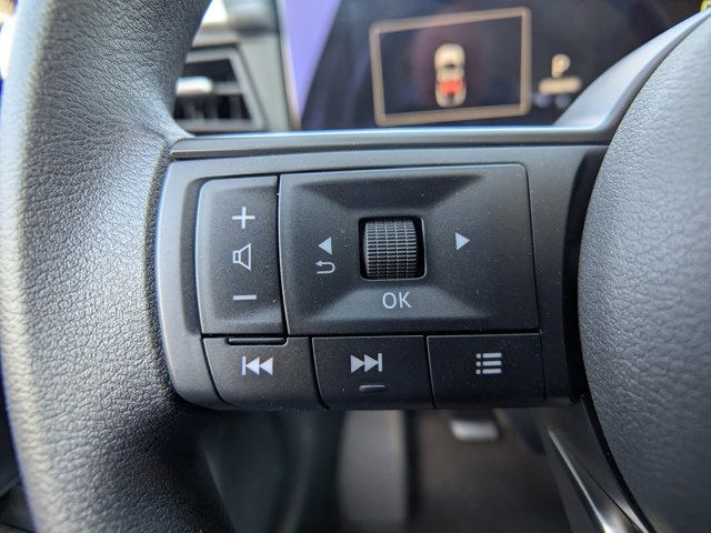 Vehicle image 19 of 26