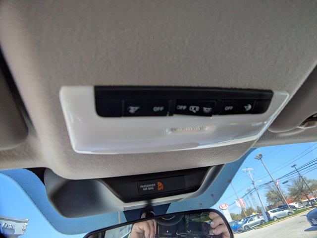 Vehicle image 12 of 26
