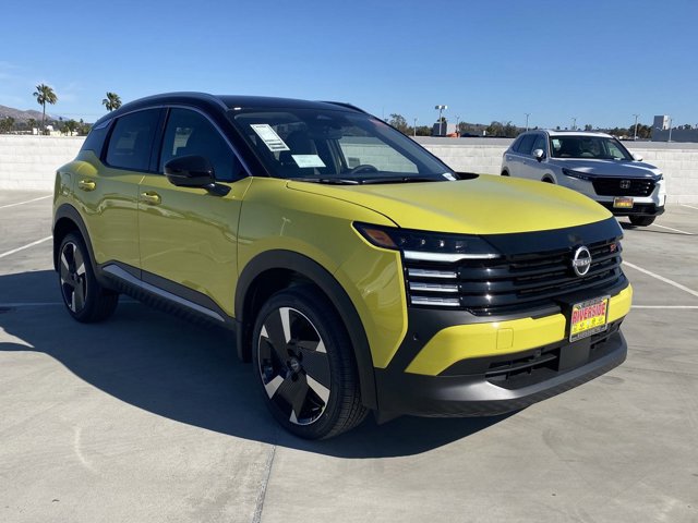 2025 Nissan Kicks SR Image 3 of 18