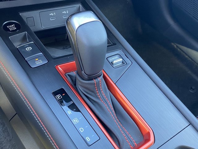 2025 Nissan Kicks SR Image 16 of 18