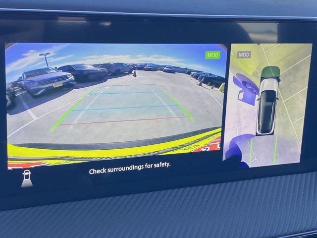 2025 Nissan Kicks SR Image 14 of 18