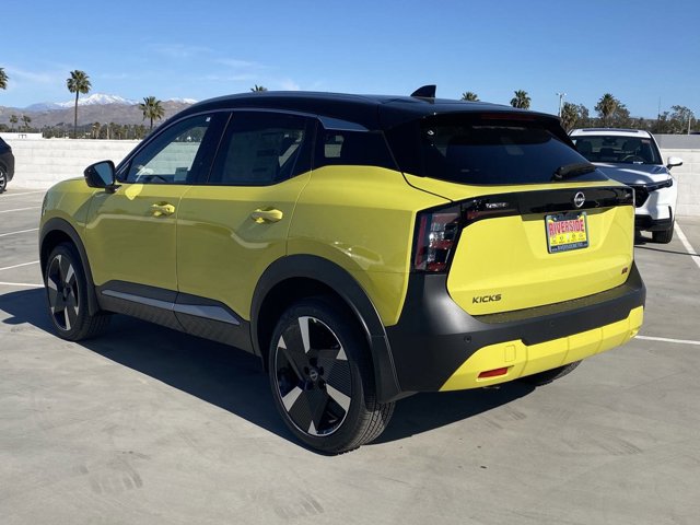 2025 Nissan Kicks SR Image 5 of 18